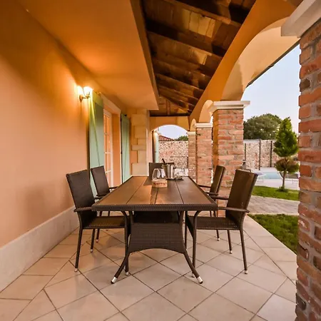 Casa With Pool * Kras