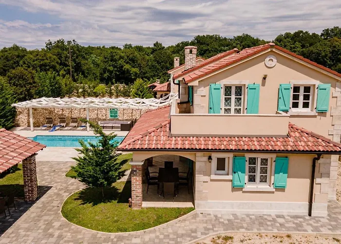 Casa With Pool Vila *